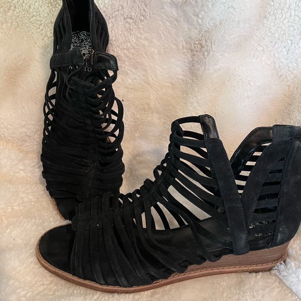 Shoes - Picture 2 of 3